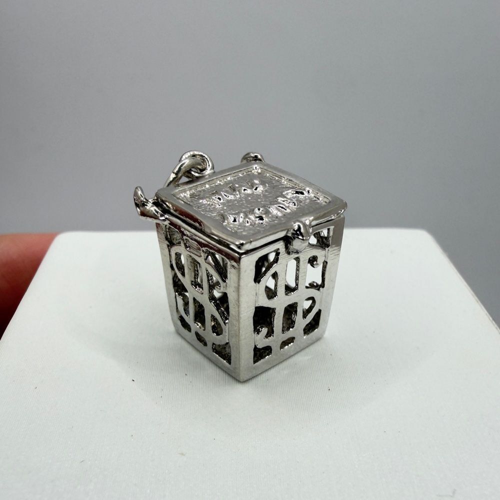Vintage "Mad Money" Sterling Silver PLATED movable box charm/pendant!